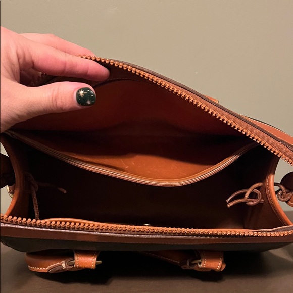 Dooney & Bourke Vintage Dark Green Satchel - Picture 12 of 16